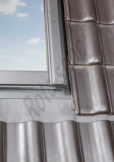 Roto EDW burkolókeret Q hőszigetelő csomagos ablakhoz, profilos tetőfedéshez - 11/14
