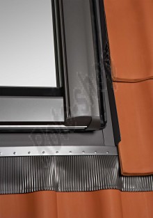 Roto ZIE burkolókeret Designo ablakhoz, profilos tetőfedéshez